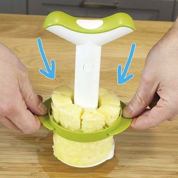 Pineapple Slicer and Wedger - Picture 7 of 8